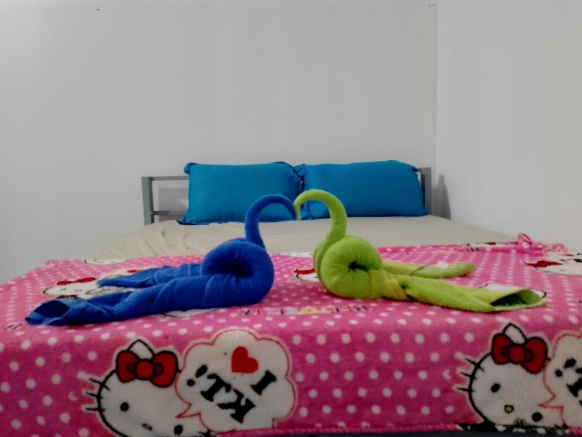 Golden Snake Guesthouse Beach ロンサレム島 エクステリア 写真