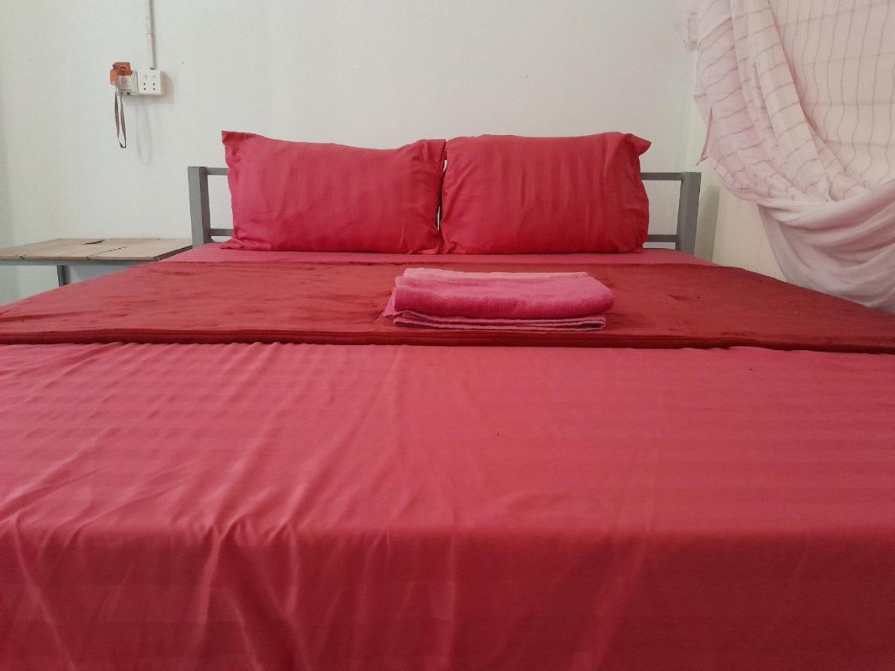 Golden Snake Guesthouse Beach ロンサレム島 エクステリア 写真