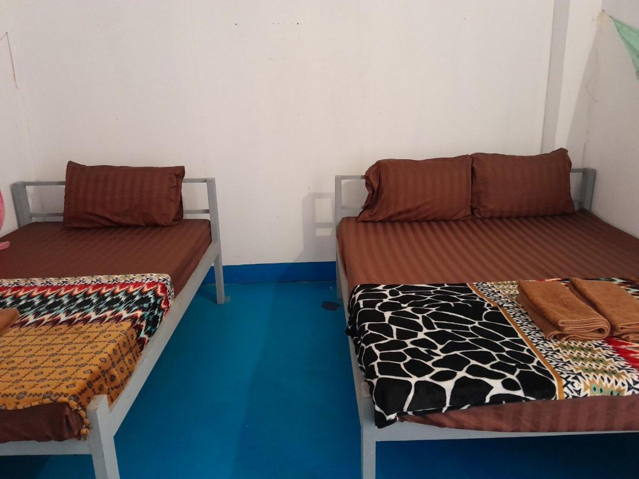 Golden Snake Guesthouse Beach ロンサレム島 エクステリア 写真