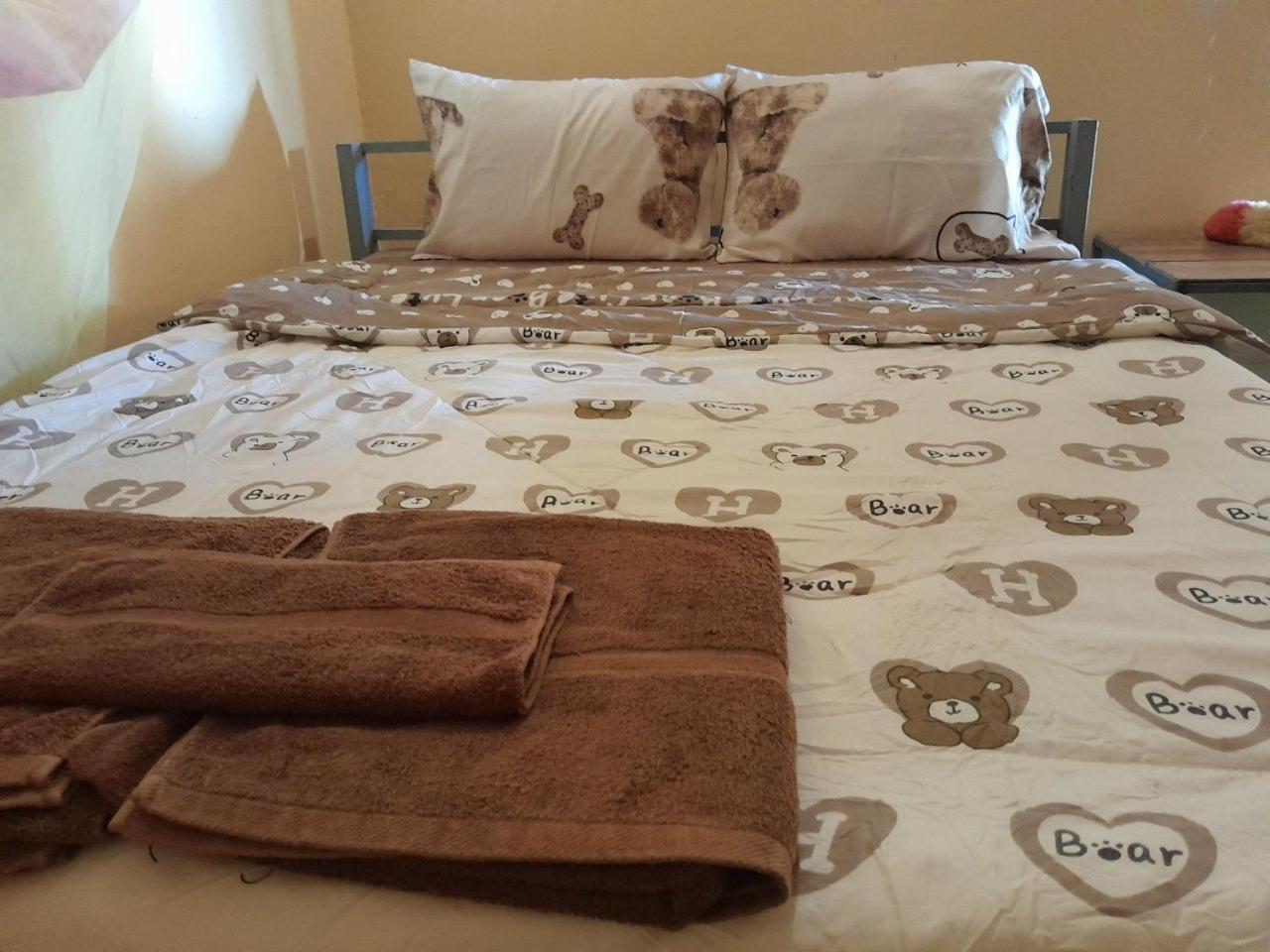 Golden Snake Guesthouse Beach ロンサレム島 エクステリア 写真